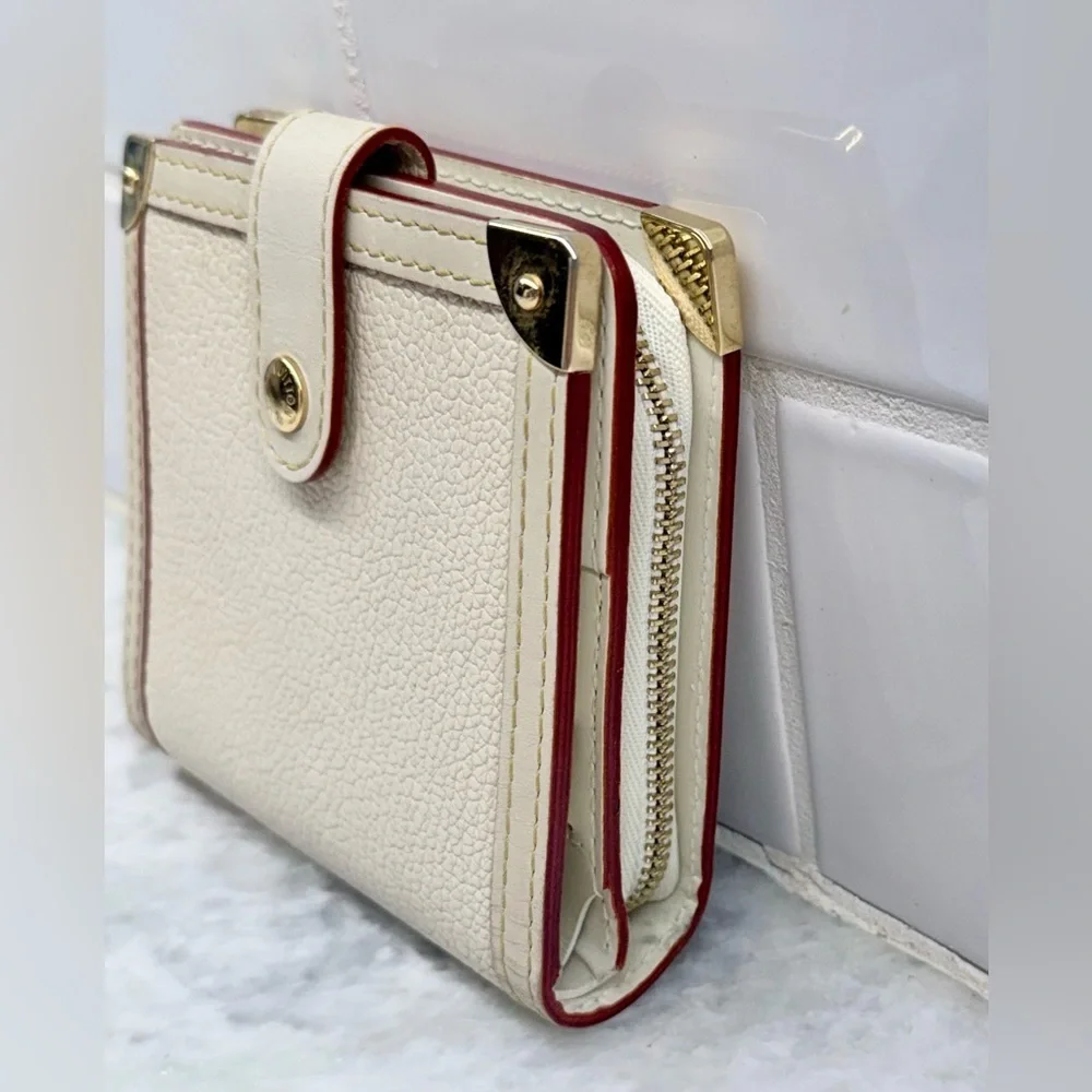 LOUIS VUITTON Unisex Suhali Goatskin Leather Compact Zip Bifold Wallet Ivory